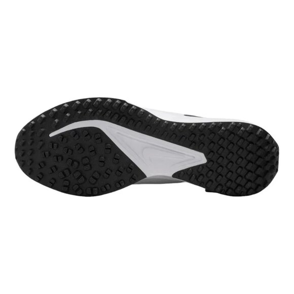 Nike White and Black Athletic Shoes - Picture 6 of 8